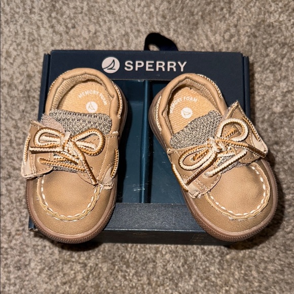 Sperry Boat Shoes w/Velcro Closure - Picture 1 of 14